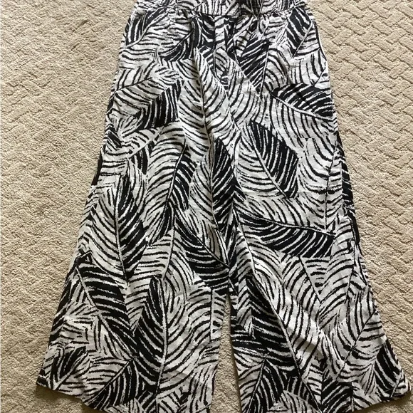 100% LINEN WIDE LEG PETITE PALAZZO PANTS BONE/BLACK TROPICAL LEAF PRINT SIZE S/P - Picture 2 of 10